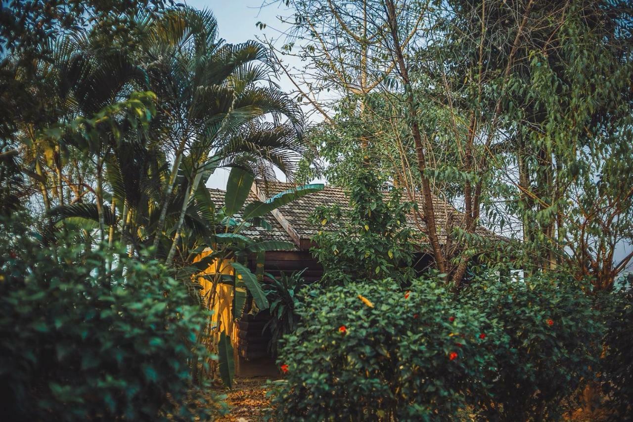Kalm Pai Hotel Exterior foto